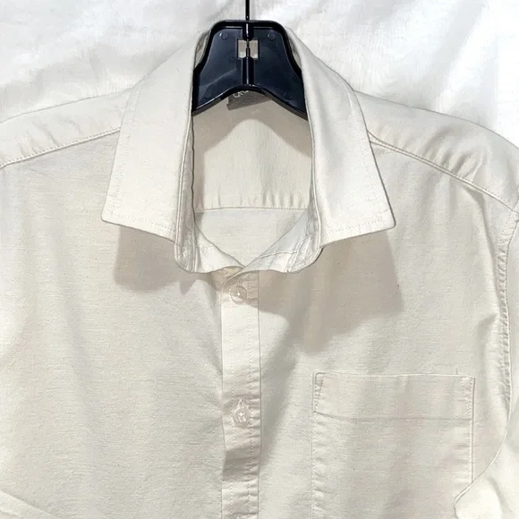 MEN  COTTON CREAM OXFORD BUTTON DOWNSHIRT SZ M Men